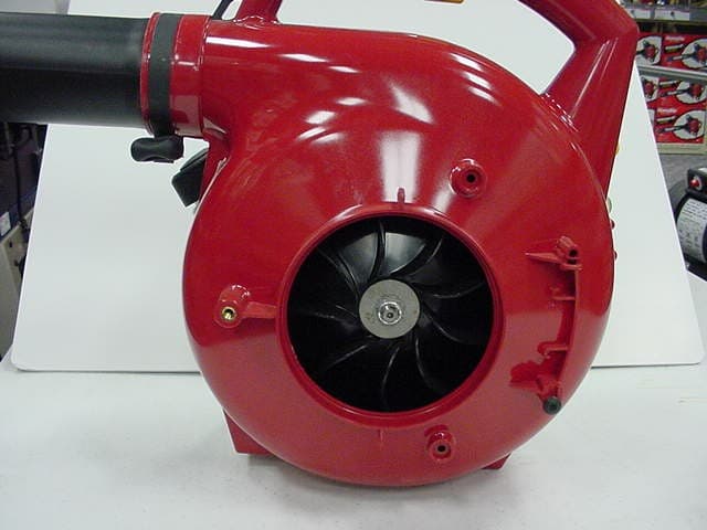 Recalled Blower Missing Vacuum Inlet Cover